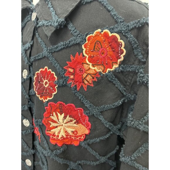 Fashion Bug 18/20 Black Shacket With Contrast Floral Embroidery & Textured Detai - Picture 5 of 9